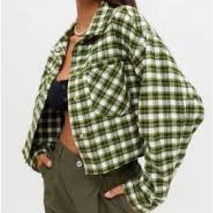 New Urban Outfitters Claire cropped flannel plaid jacket
